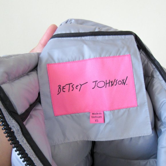 BETSEY JOHNSON Lightweight Quilted Puffer Jacket Down Jacket Lightweight Silver - Picture 2 of 12